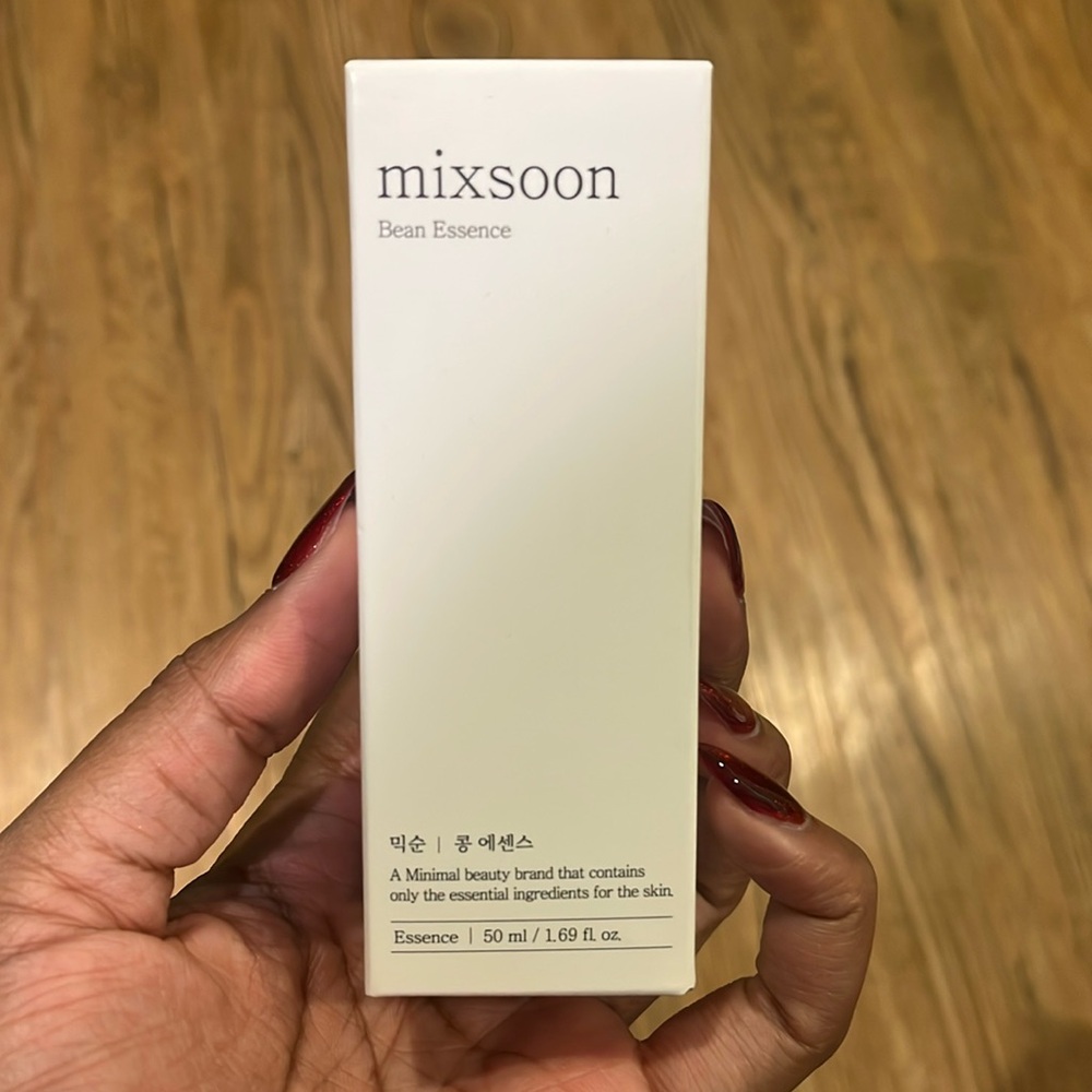 NWT Mixsoon Bean Essence